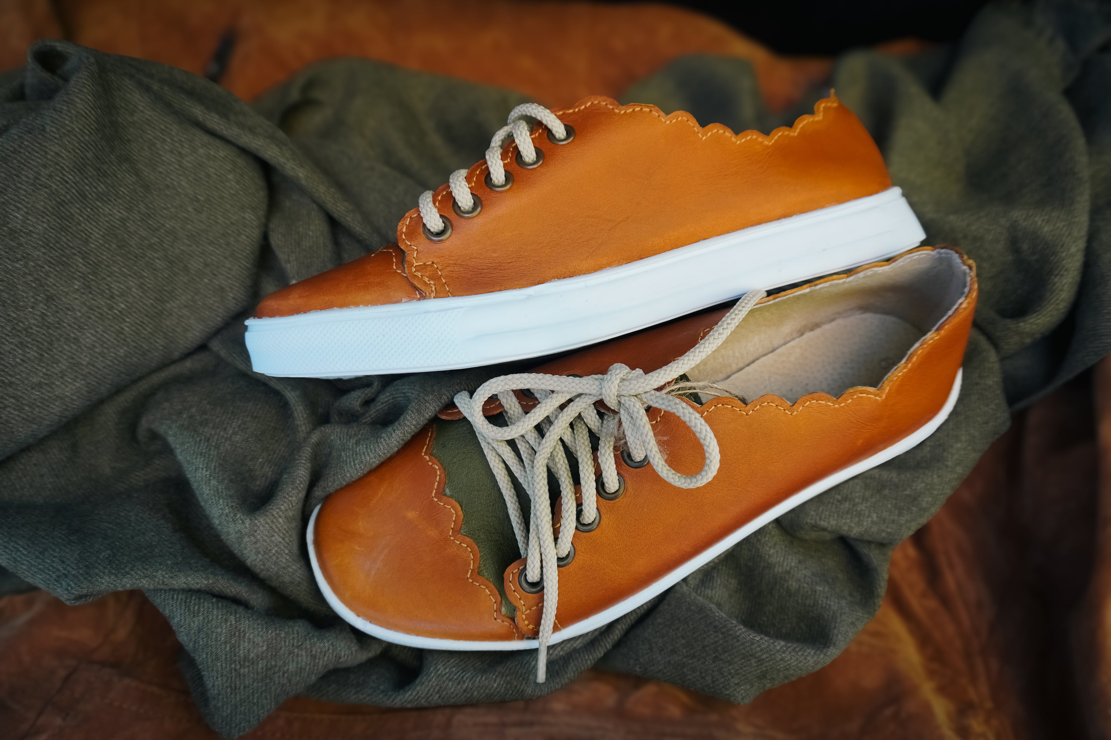 Tihana Sneaker Tan & Olive
