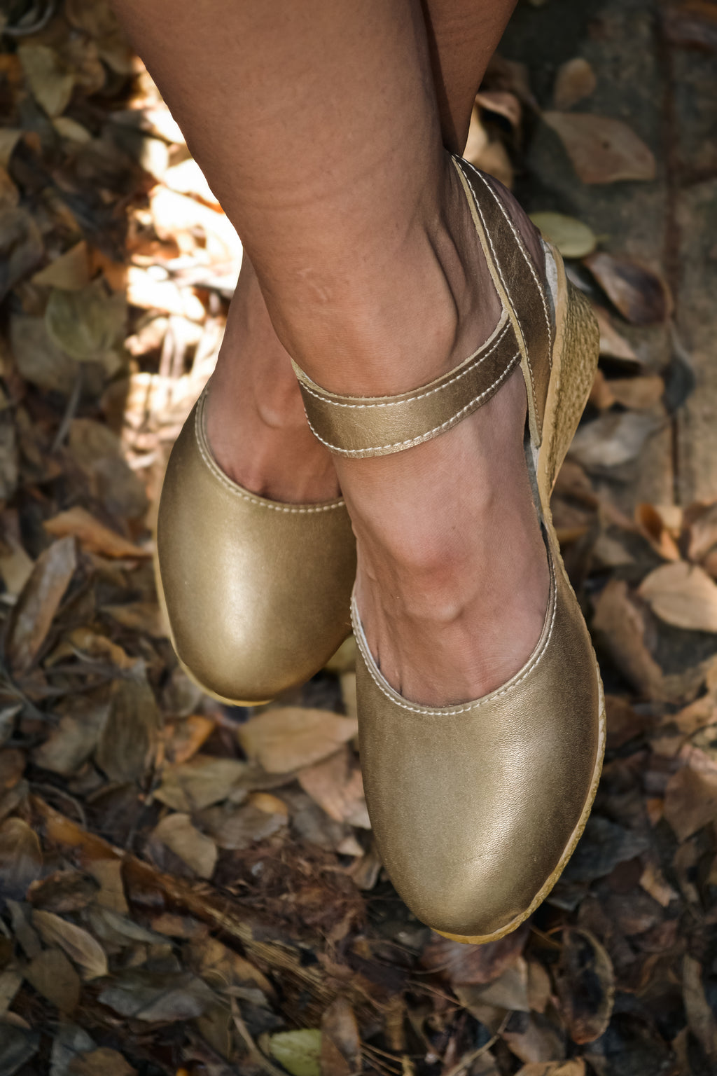 Ruth Soft Gold