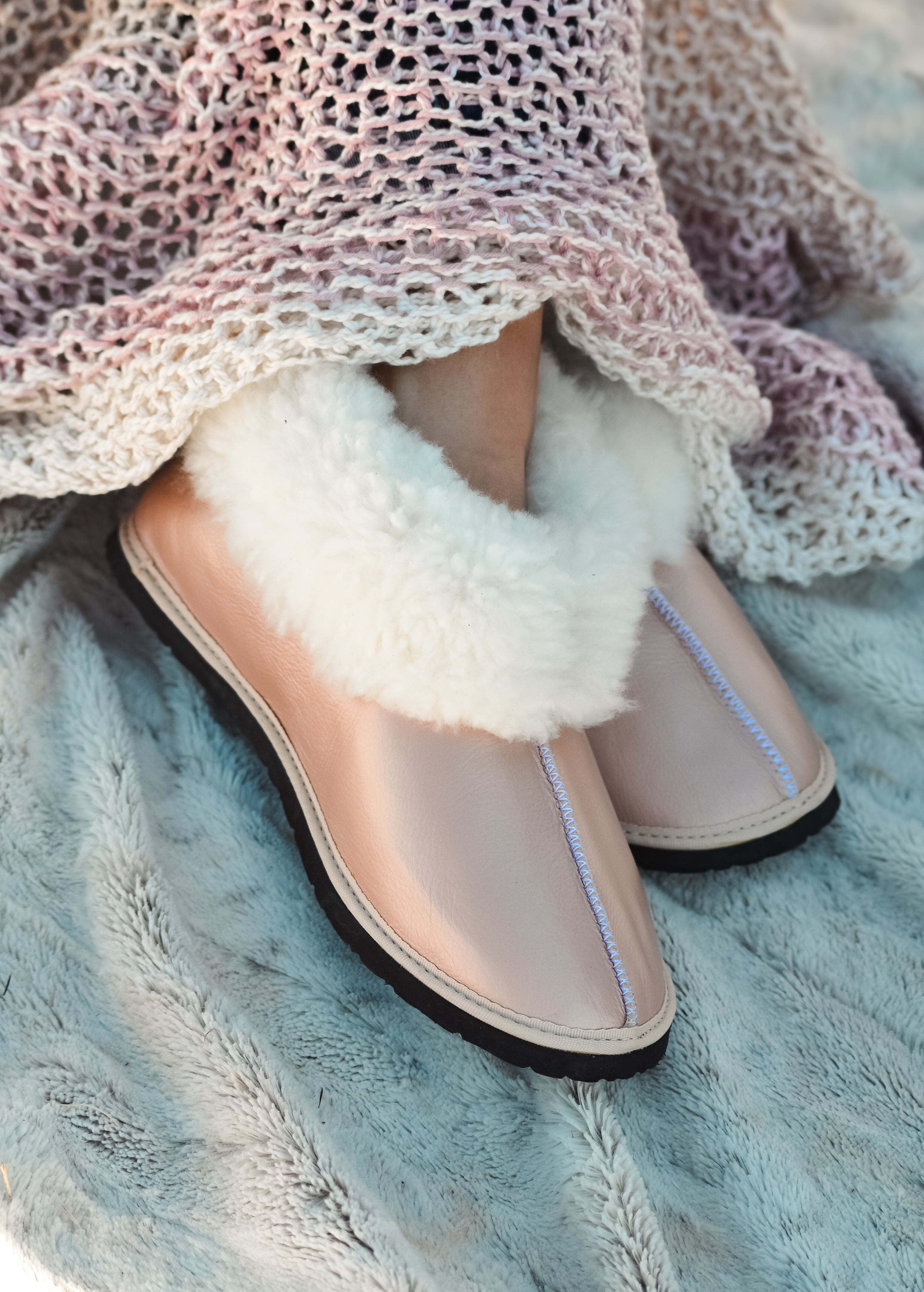 Wool Slippers Rose Gold