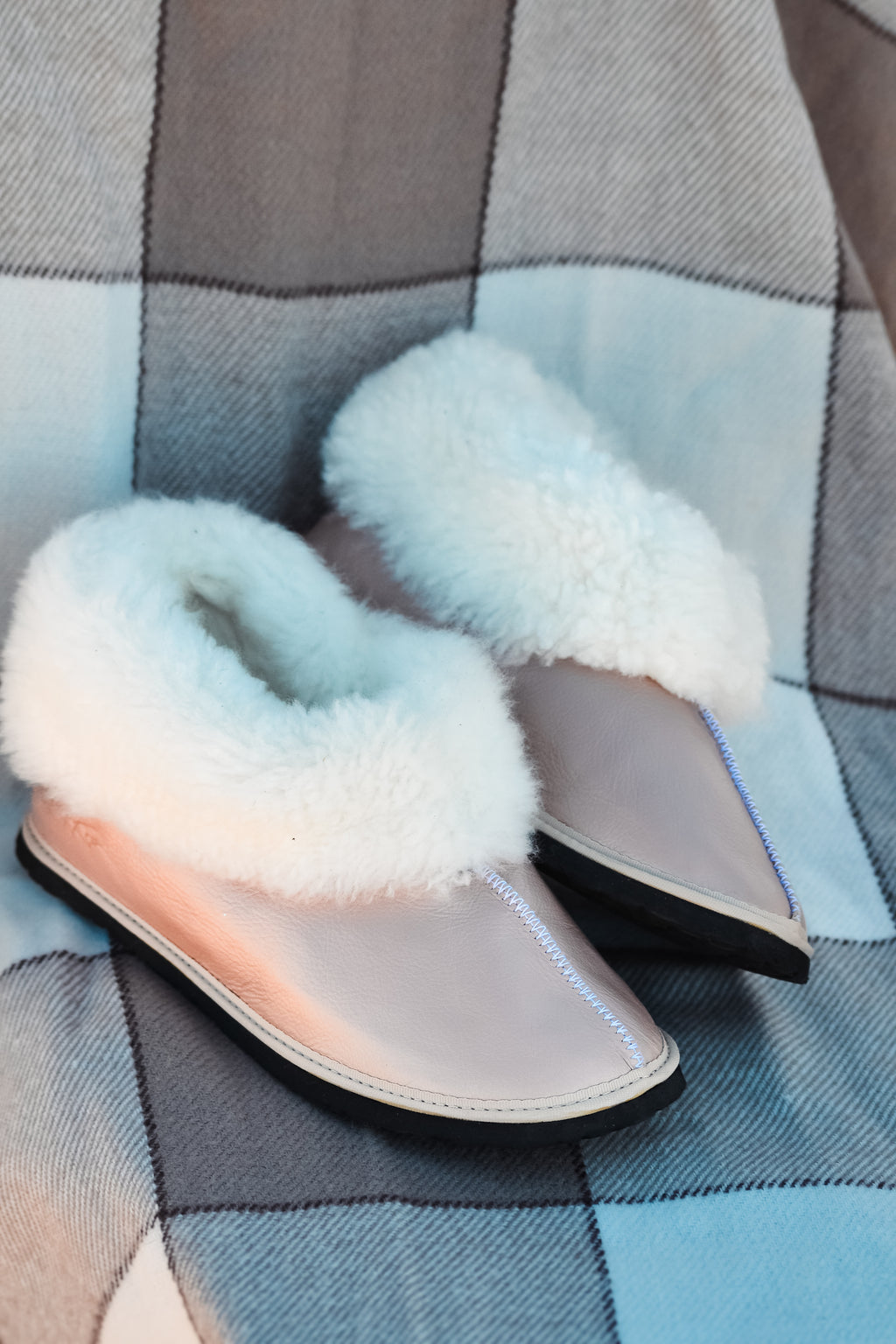 Wool Slippers Rose Gold