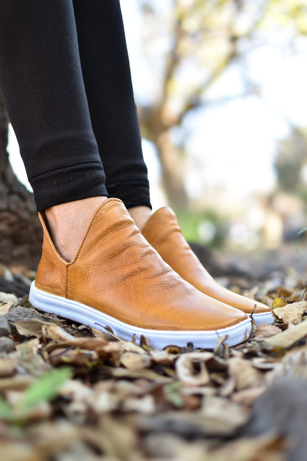 Olga Sneaker Boot Tan