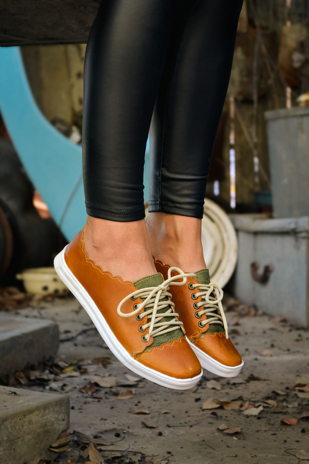 Tihana Sneaker Tan & Olive