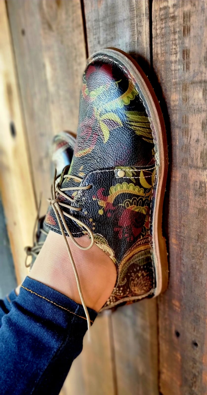 Ragel Vellie Black Paisley